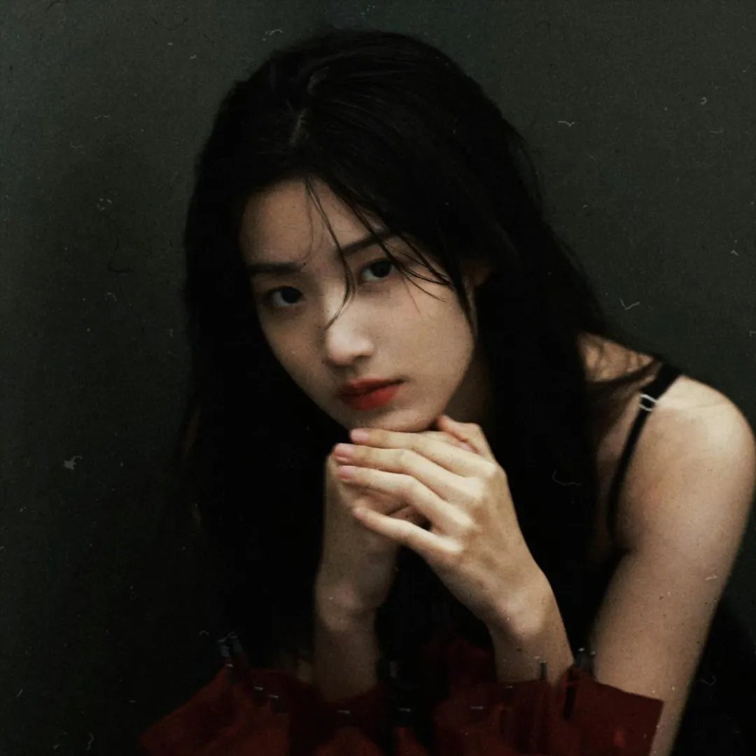 钢管舞娘